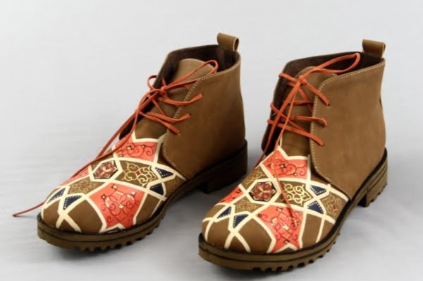 HAND PAINTED PERSIAN TILE BROWN LEATHER BOOTS