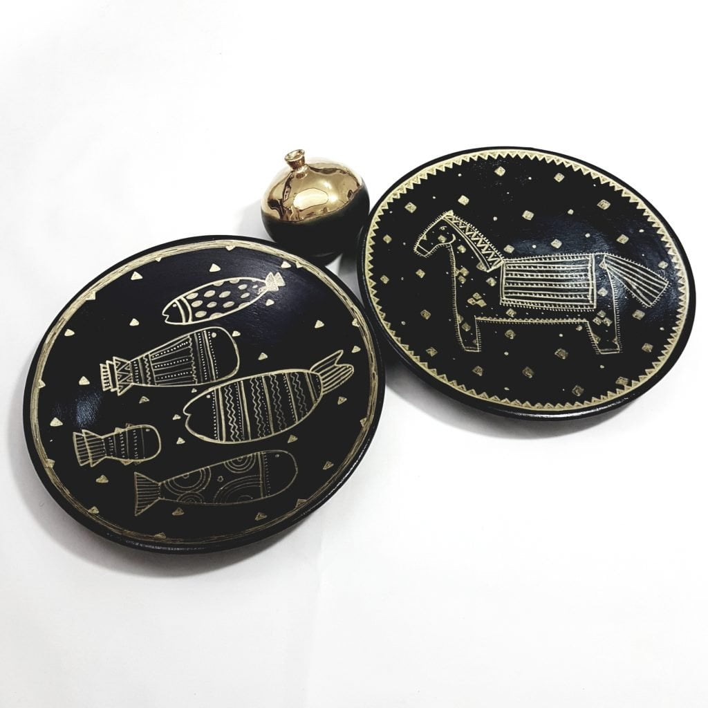 Golden Horse 30cm hand painted decorative plate photographed top view