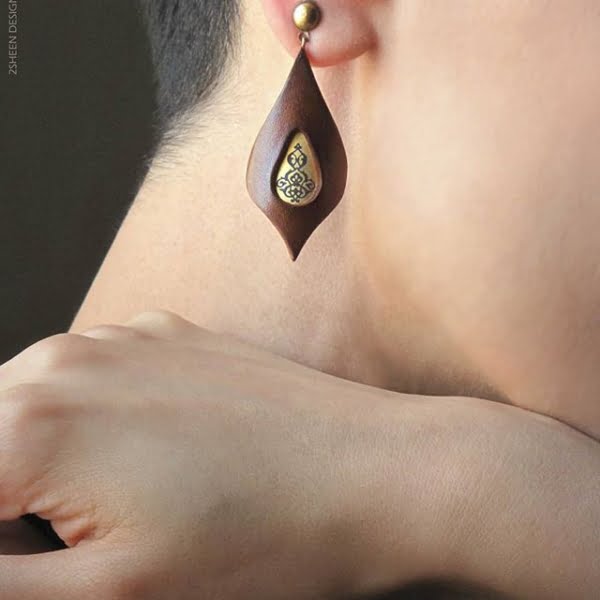 Elegant Brown Earrings