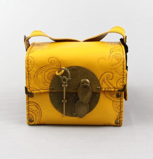 LOCK YELLOW LEATHER QUILTED BAG-Persis Collection