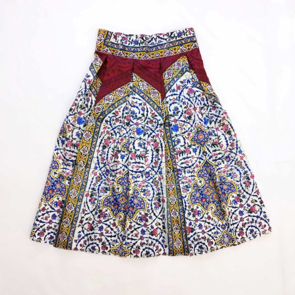 Designed based on the design of Vakil Mosque