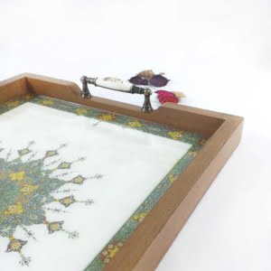 ESLIMI WHITE WOODEN TRAY