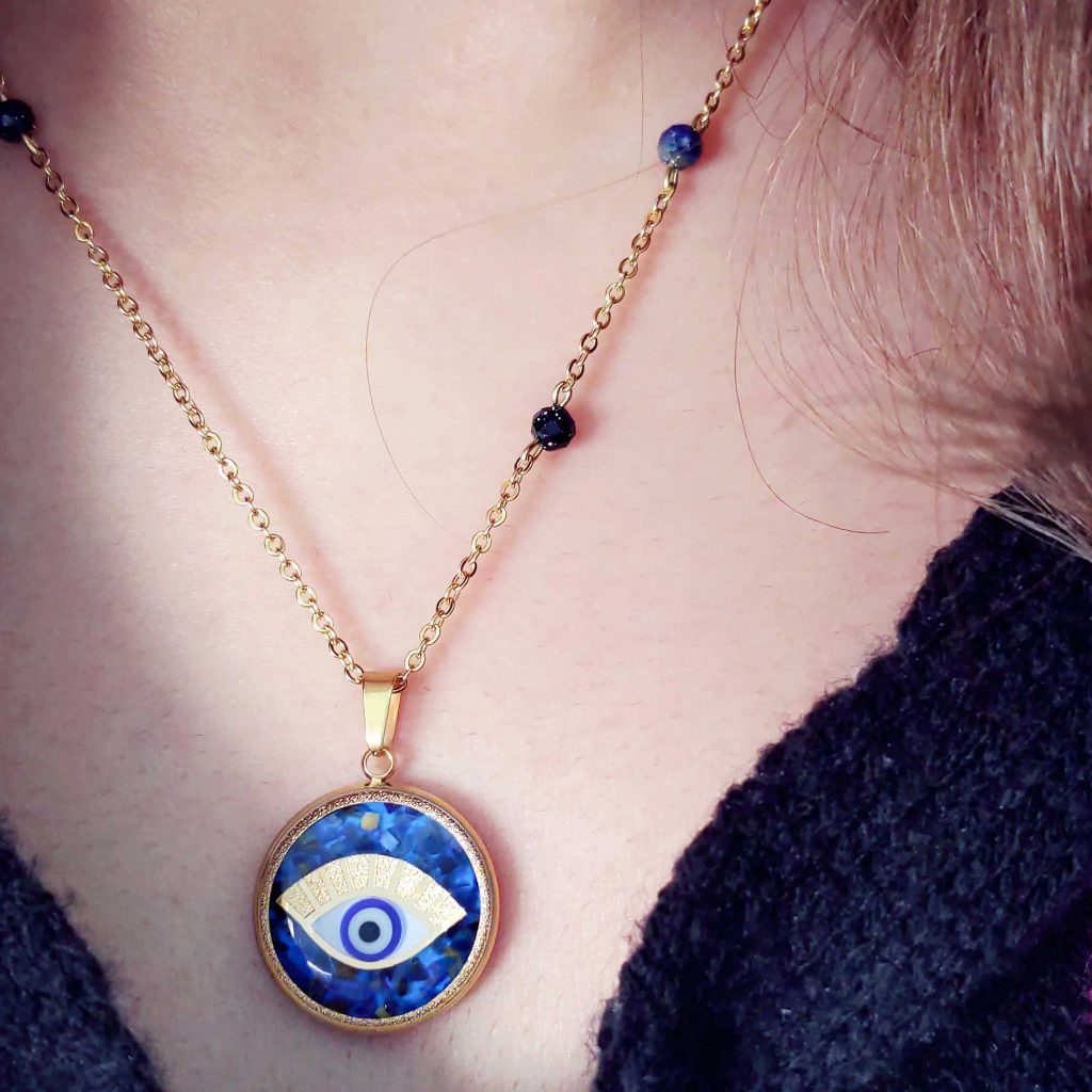 EVIL EYE NECKLACE