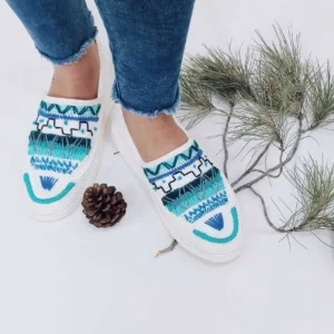 Blue Yarn  Giveh shoes For Her