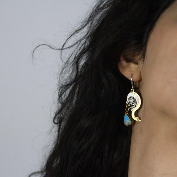 Persian Swan Engraving Earrings