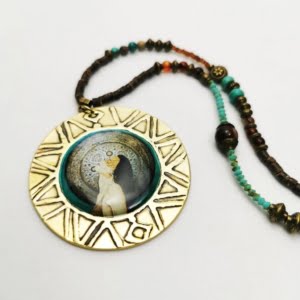LADY PEACE MEDAL NECKLACE