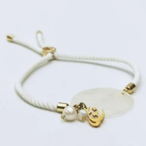 Love and Shell Bracelet
