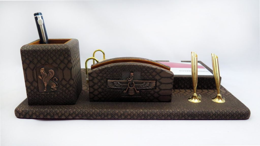 Farvahar Desk Set