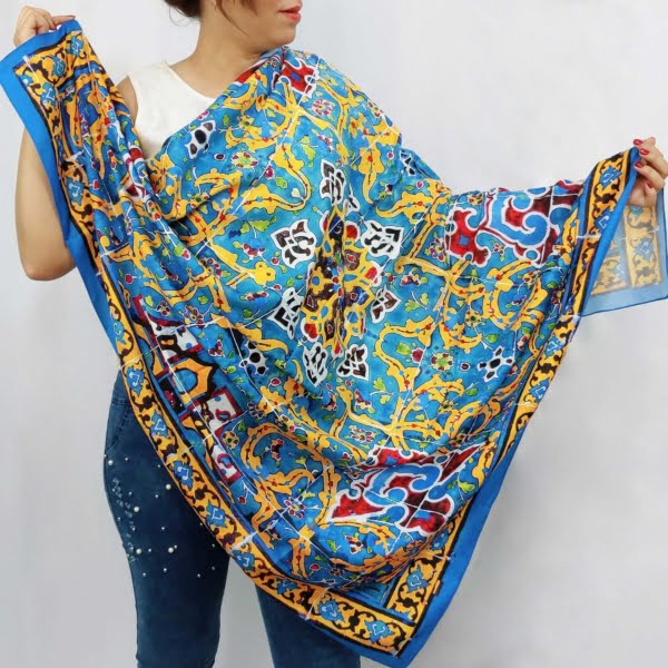 Scarf with mosque tile design