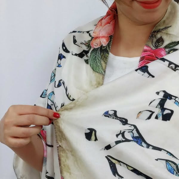 Scarf with rose design and calligraphy