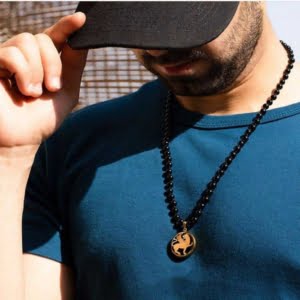 WINGED LION NECKLACE GOLD