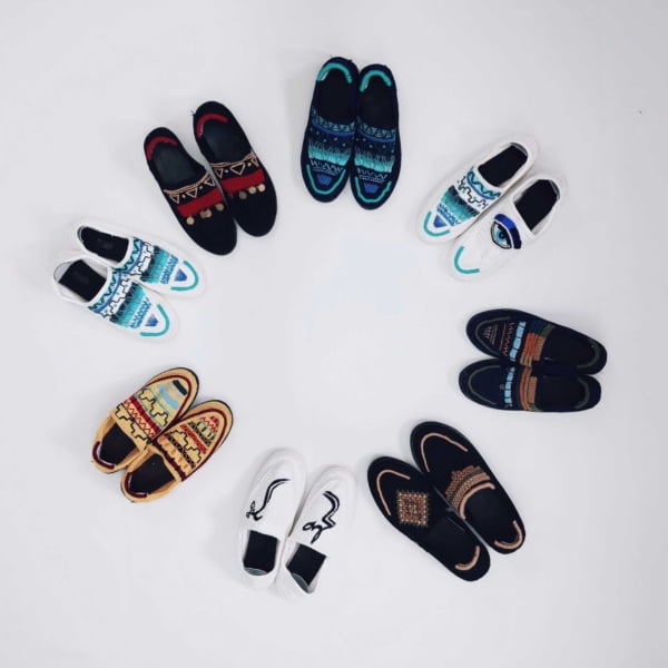 Giveh Shoes – Black and Gold