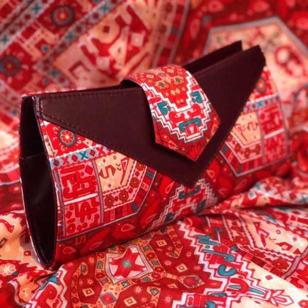 PERSIAN CARPET CLUTCH BAG