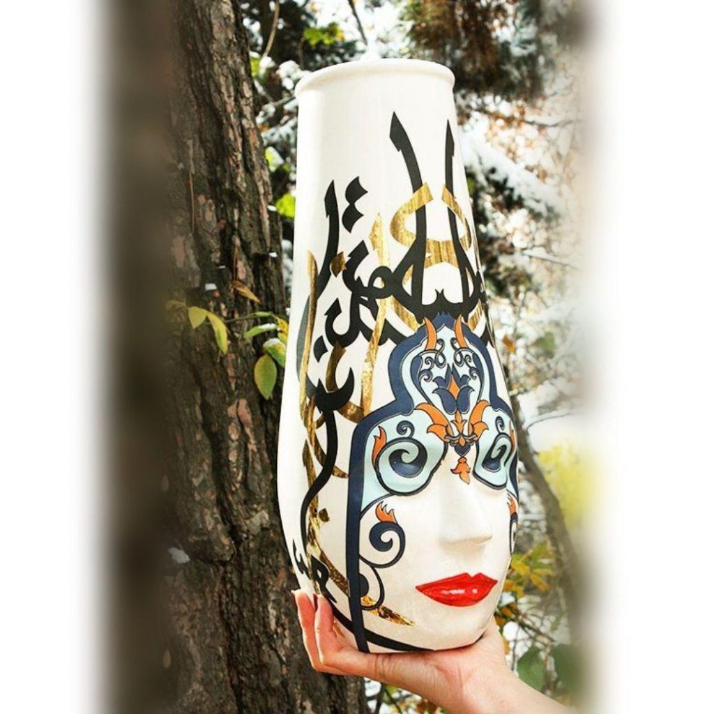 Middle Eastern Girl Vase, 40cm Material: Ceramic