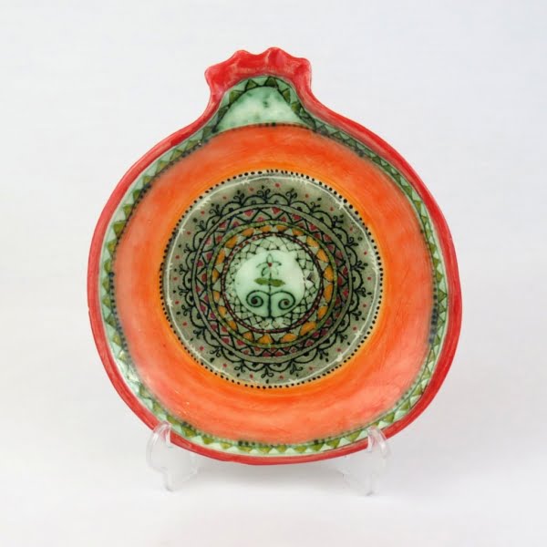 28cm Handmade Pomegranate Ceramic Plate