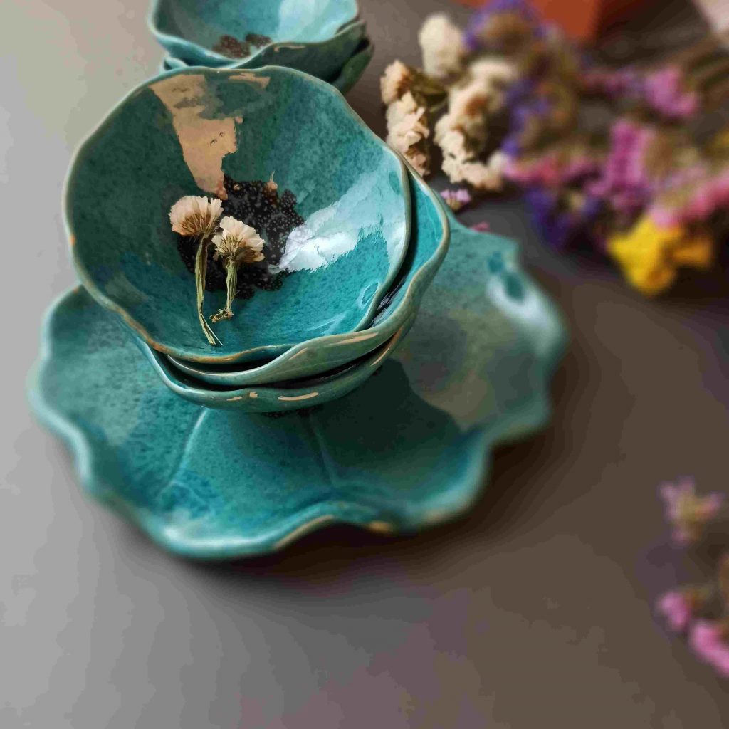 Ceramic bowl set with mirror