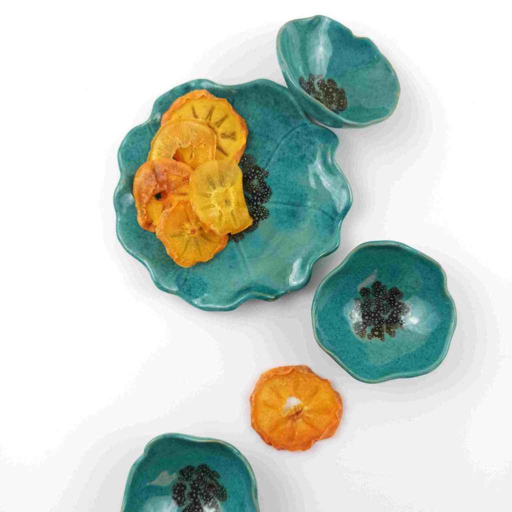 Ceramic bowl set with mirror