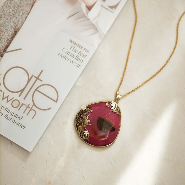 Kazhal Agate Necklace