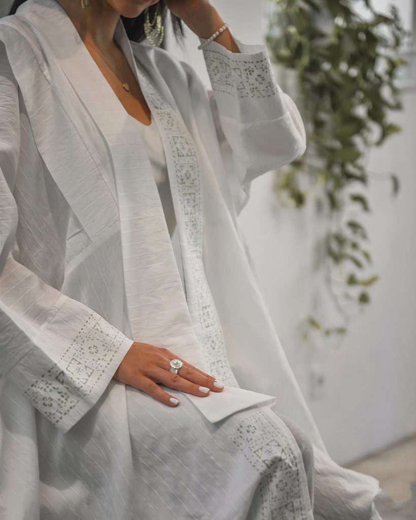 Cotton Manto Ghalamkar Grassland model