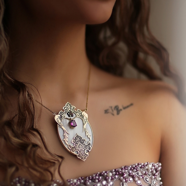 Anahita Shell Necklace