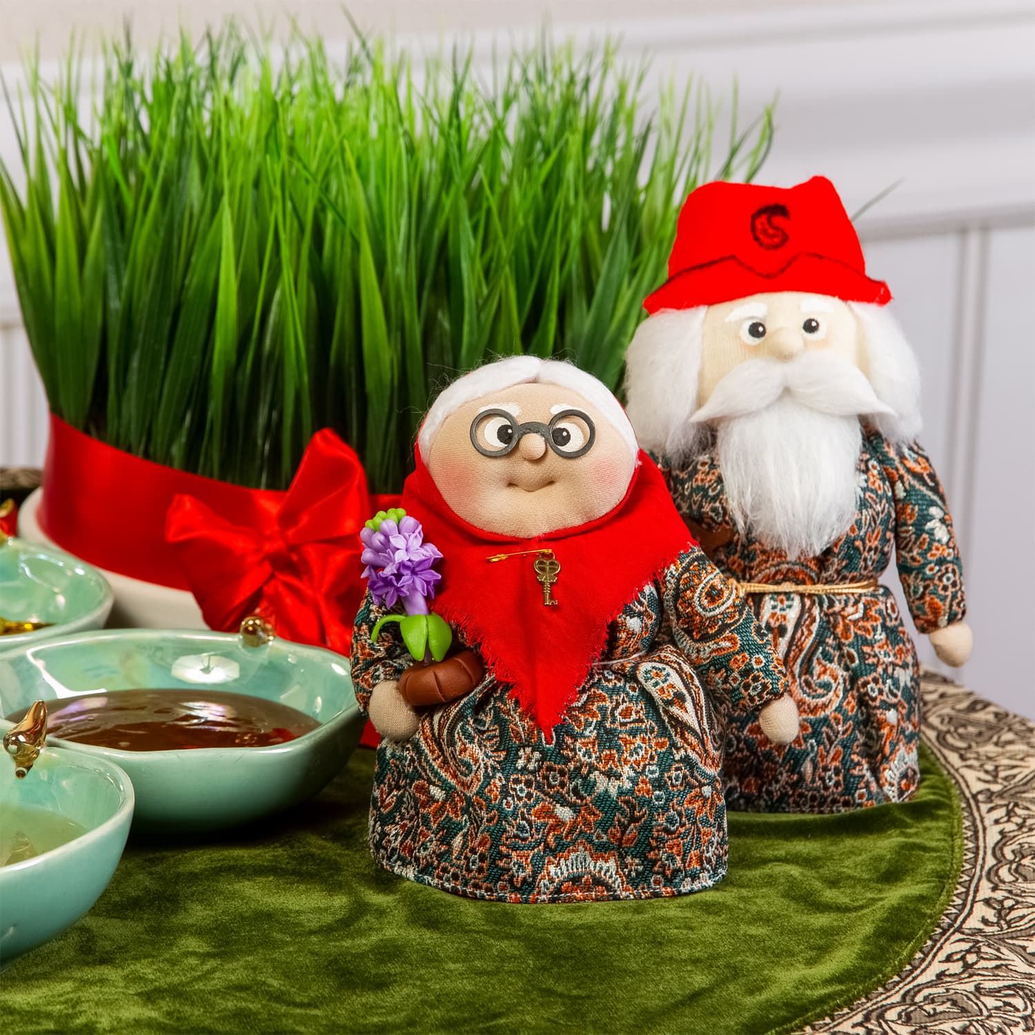 Nane Sarma And Amoo Nowruz Doll Set