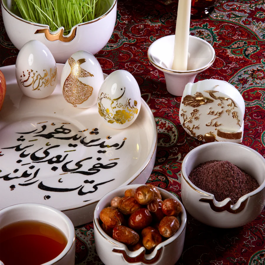 White Calligraphy Nowruz Egg