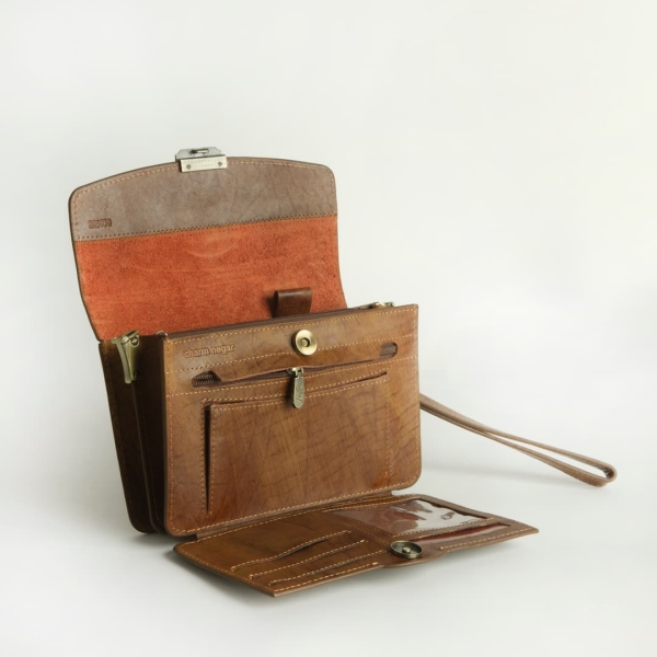 Hakhamanesh Shoulder Bag