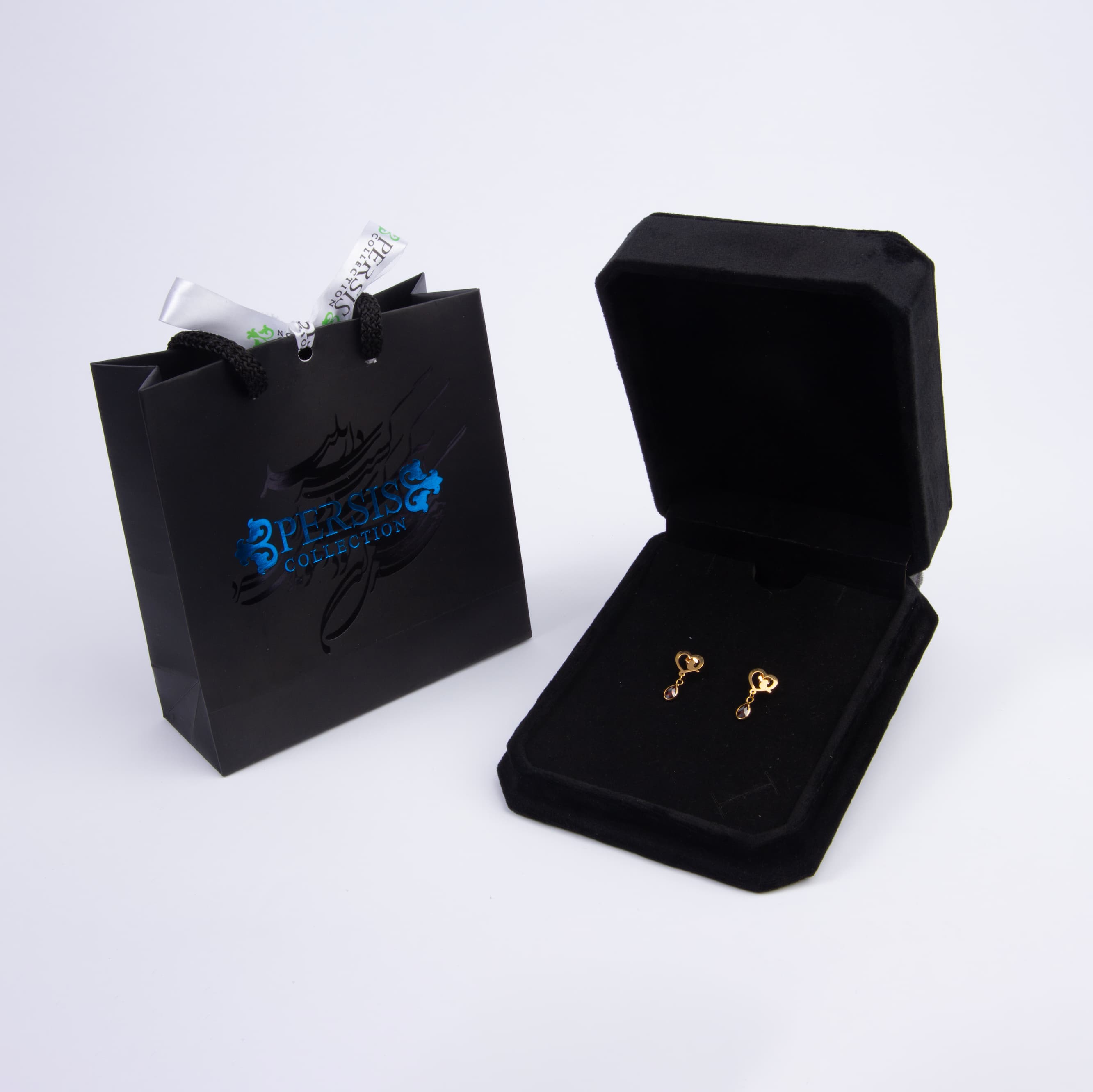 Freedom Love 18k Gold Earrings