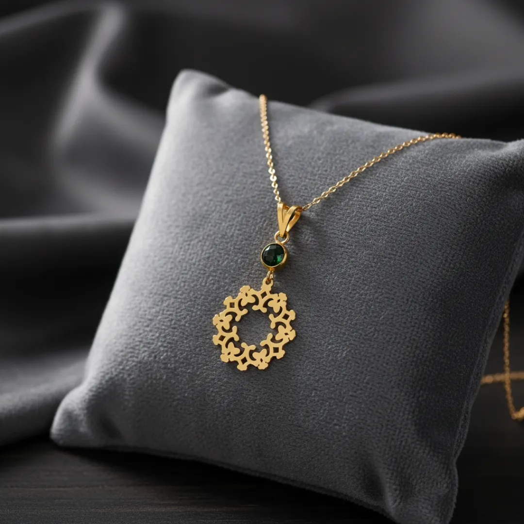 Emerald Green 18k Gold Eslimi Necklace