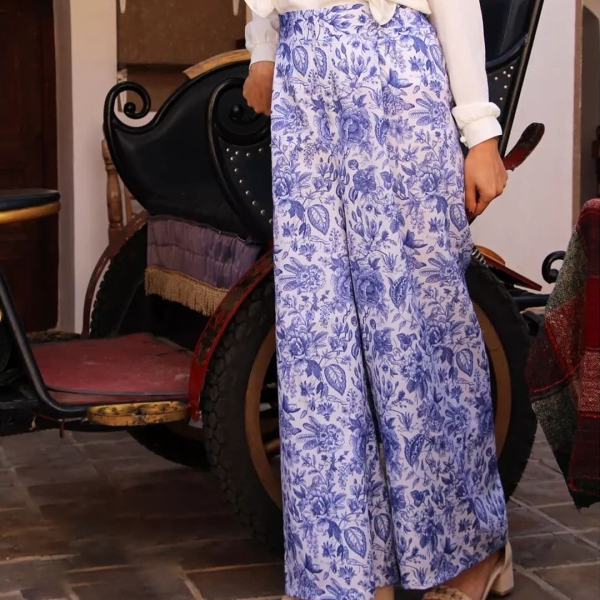 Blue Garden Women’s Pants