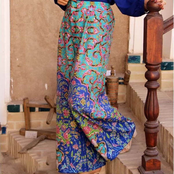 Flowers Castle Women’s Pants