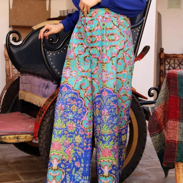 Flowers Castle Women’s Pants