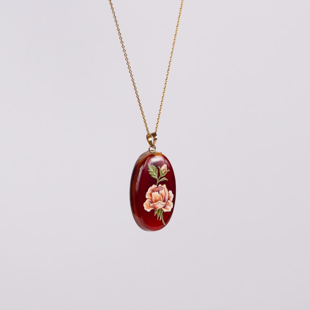 Hand-Painted18K Gold Rose Agate Pendant