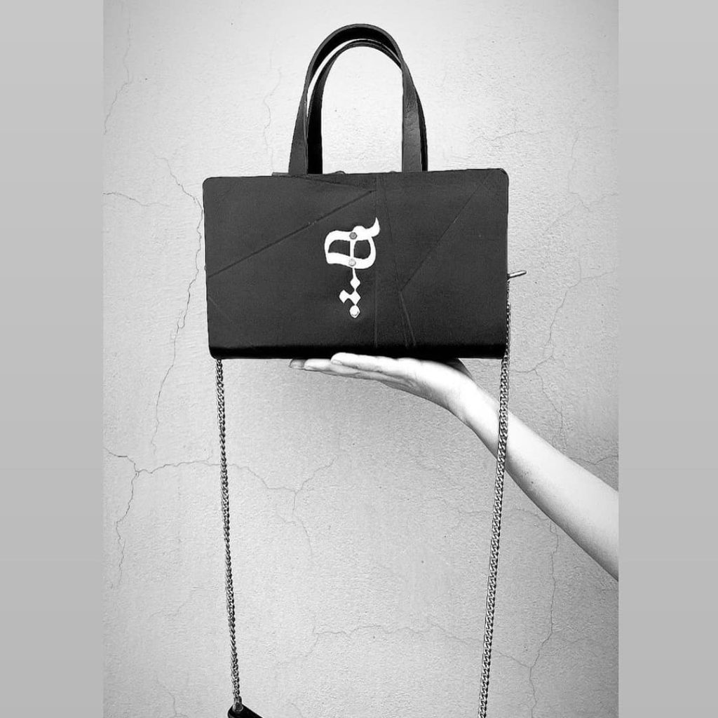 Persian Elegance Leather Shoulder Bag - Durable Natural Cowhide