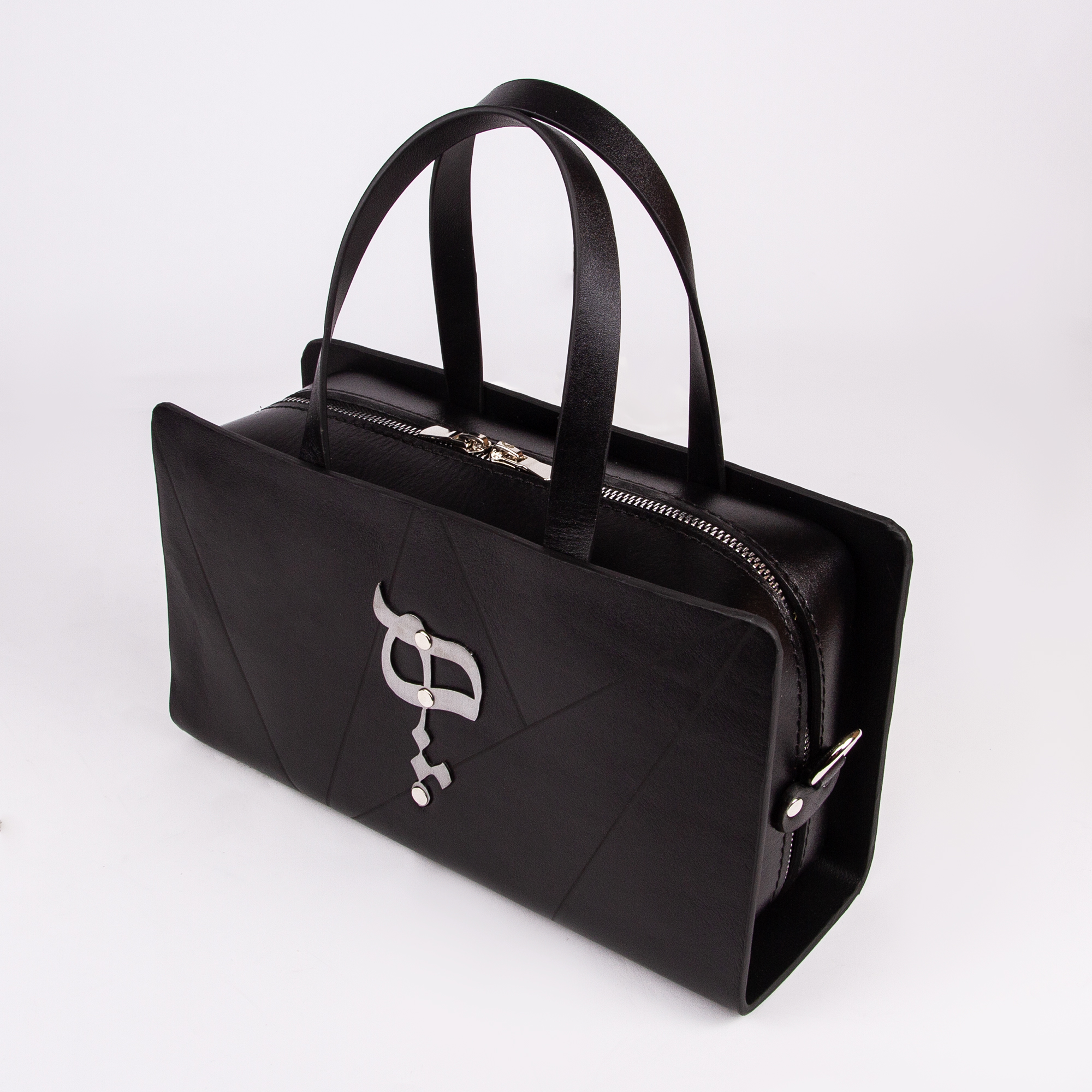 Shoulder bags