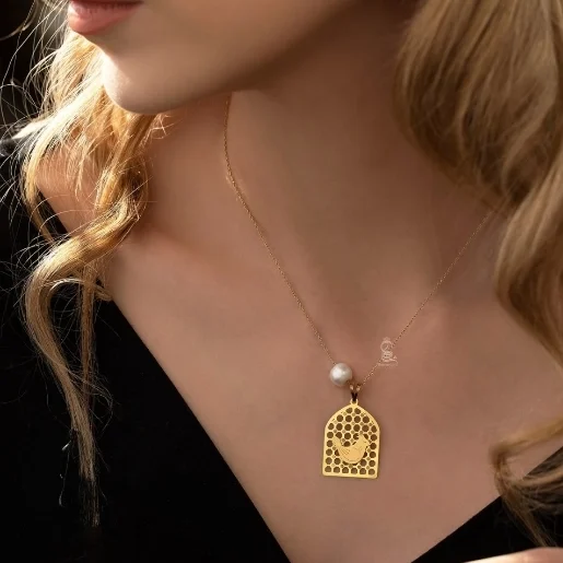 18K Gold Ameen Bird Necklace with Pearl