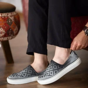 Traditional Persian Men’s Grey Cotton Giveh