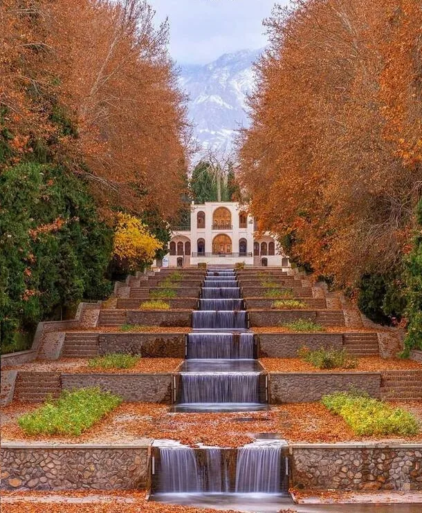 Shazdeh Mahan Garden