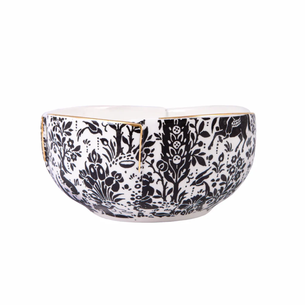 Persian Ceramic Bowl Set – Tulip Design with Shikargah Scene