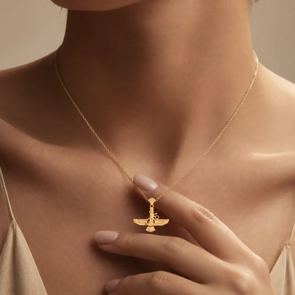 Lotus Farvahar Gold Pendant Necklace in 18k Gold